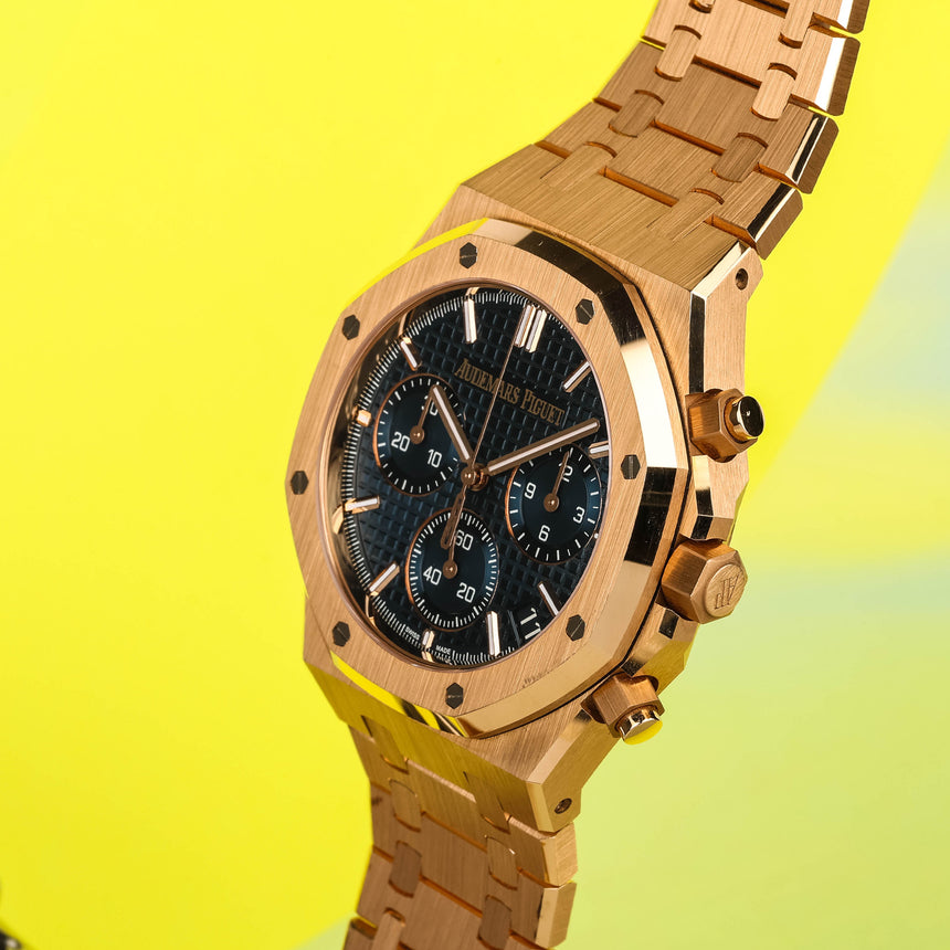 2022 Audemars Piguet Royal Oak, rare reference 26240OR.OO.1320OR.01 , bue dial: Like new & full set