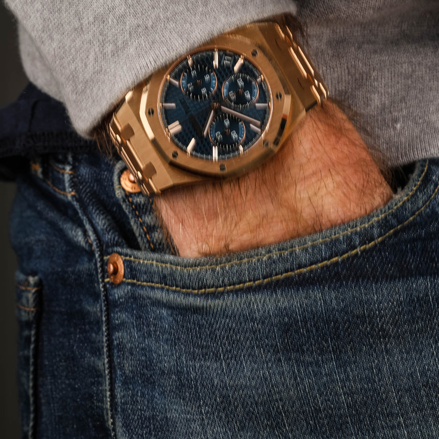 2022 Audemars Piguet Royal Oak, rare reference 26240OR.OO.1320OR.01 , bue dial: Like new & full set