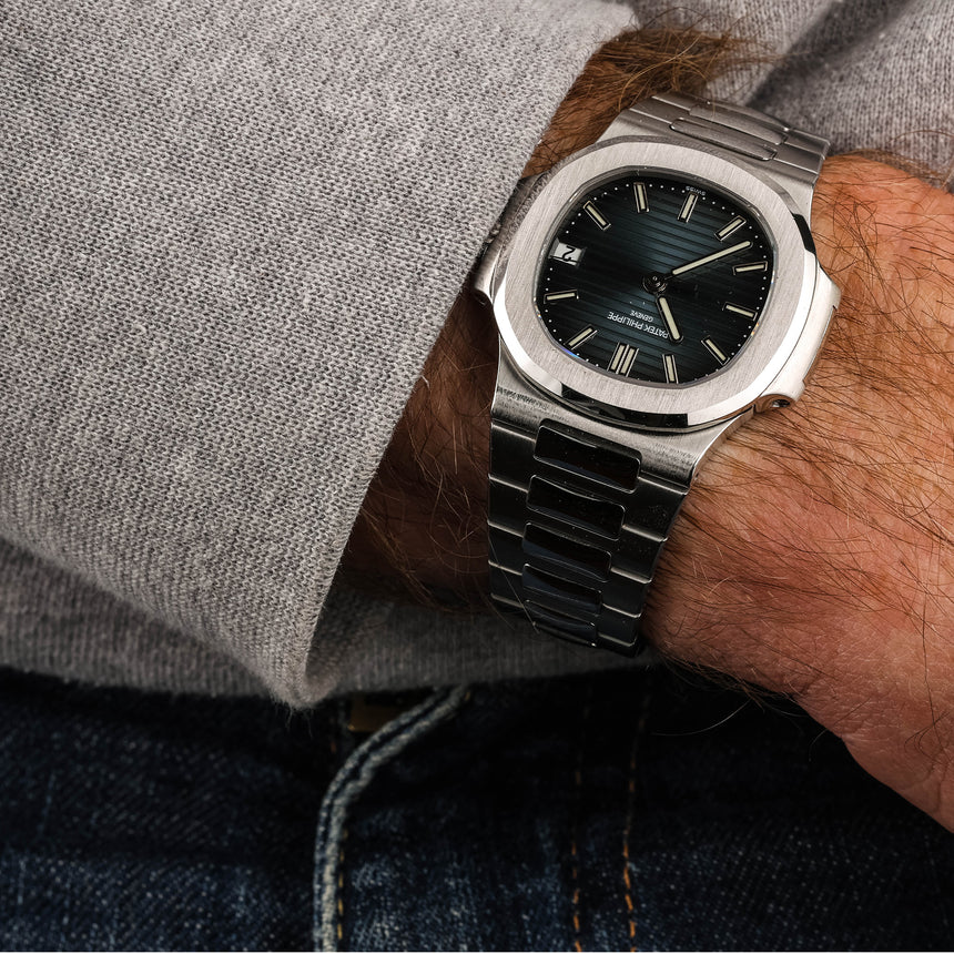 2007 (CIRCA) PP&Co RARE Nautilus reference 5800: FULL SET & LIKE NEW