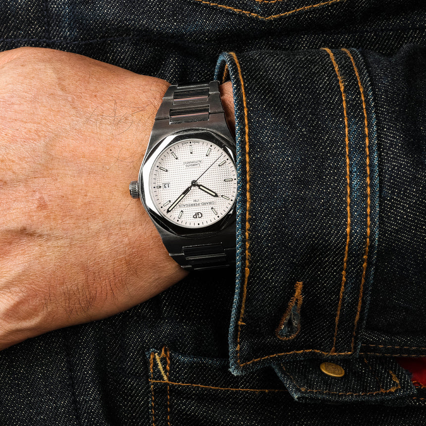 2021 Girard Perregaux Laureato 81000-11-131-11A: Full 225th Anniversary Edition