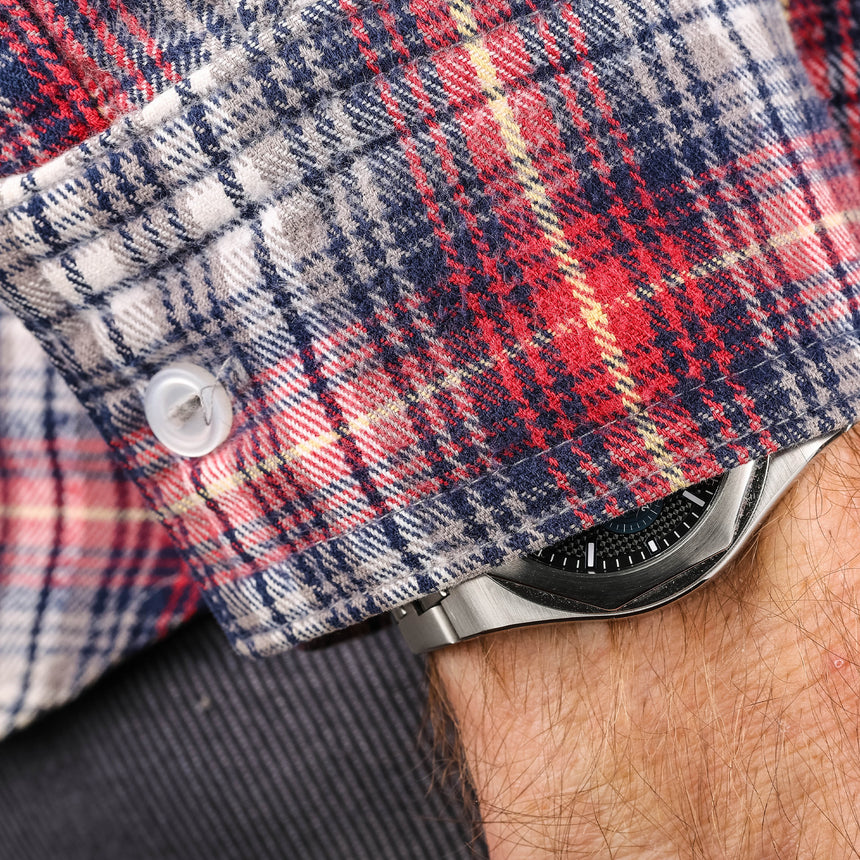 2022 GP Laureato chronograph in steel, reference 81040-11-631-11A = Top conditions & full set