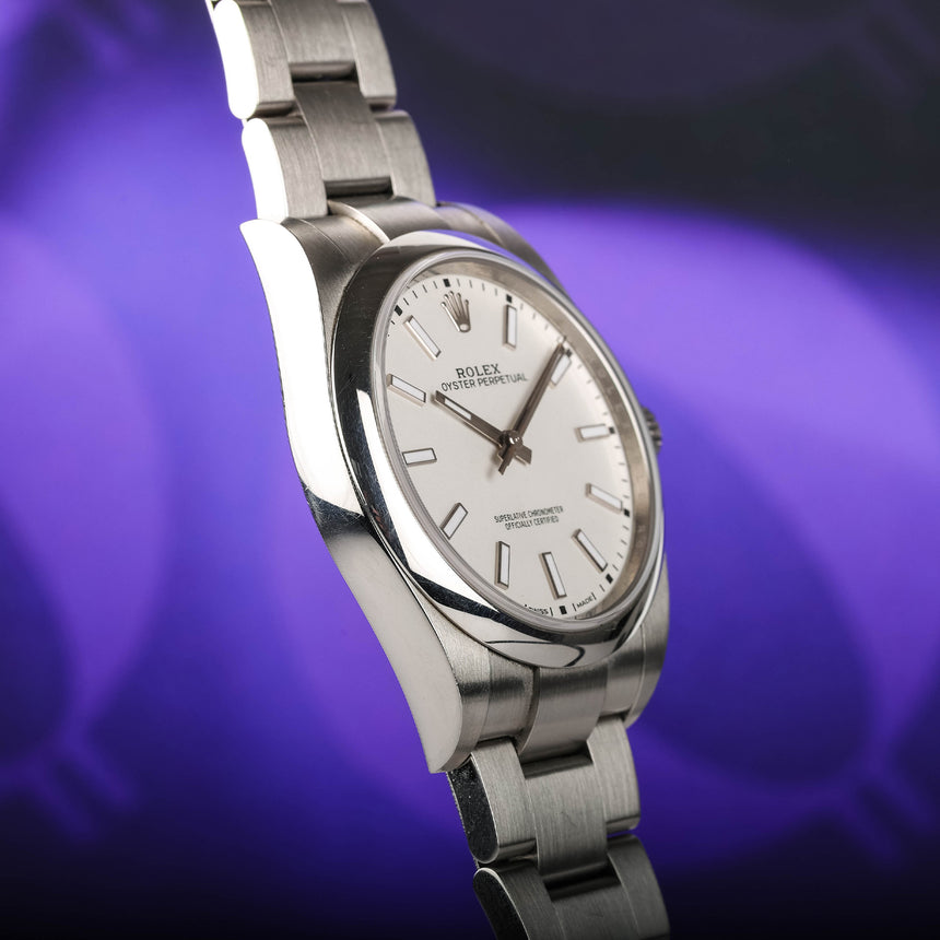 2020 Rolex Oyster Perpetual Silver dial ref 114300: Full set & mint