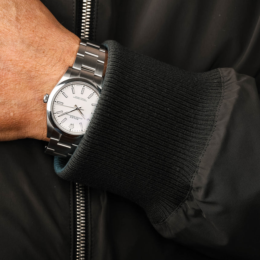 2020 Rolex Oyster Perpetual Silver dial ref 114300: Full set & mint