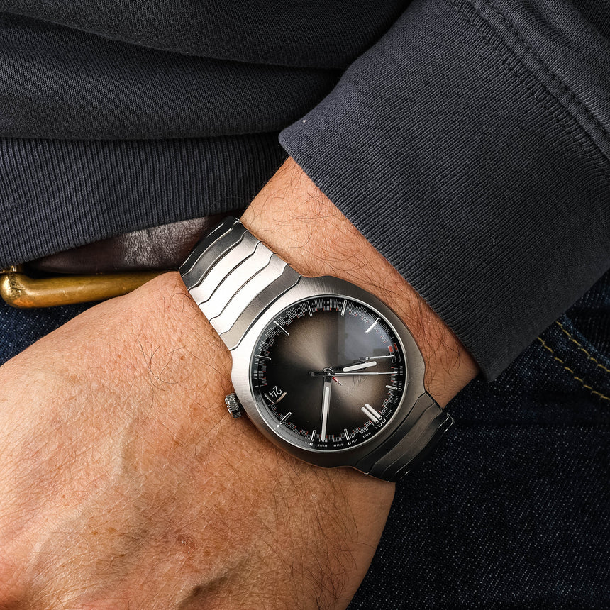 2023 H.Moser & Cie. Streamliner Perpetual Calendar Ref: 6812-1200 Full Set