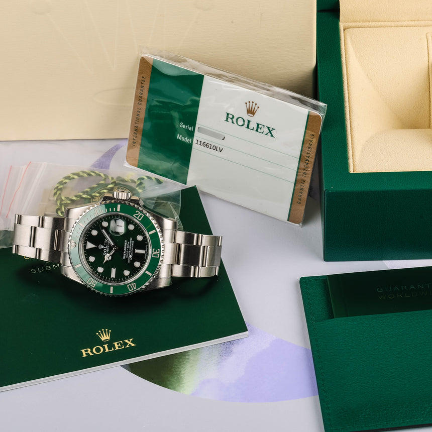 2017 Rolex submariner date, green dial & bezel, reference 116610LV called HULK: Like new & full set