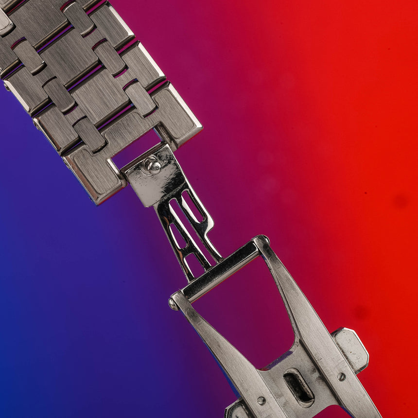 2009 Audemars Piguet Royal oak, black dial reference 15300: Mint & full set