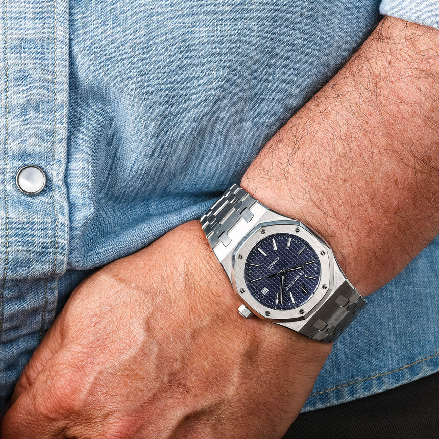 2012 Audemars Piguet Royal oak, Blue dial ref: 15300 Mint & full set