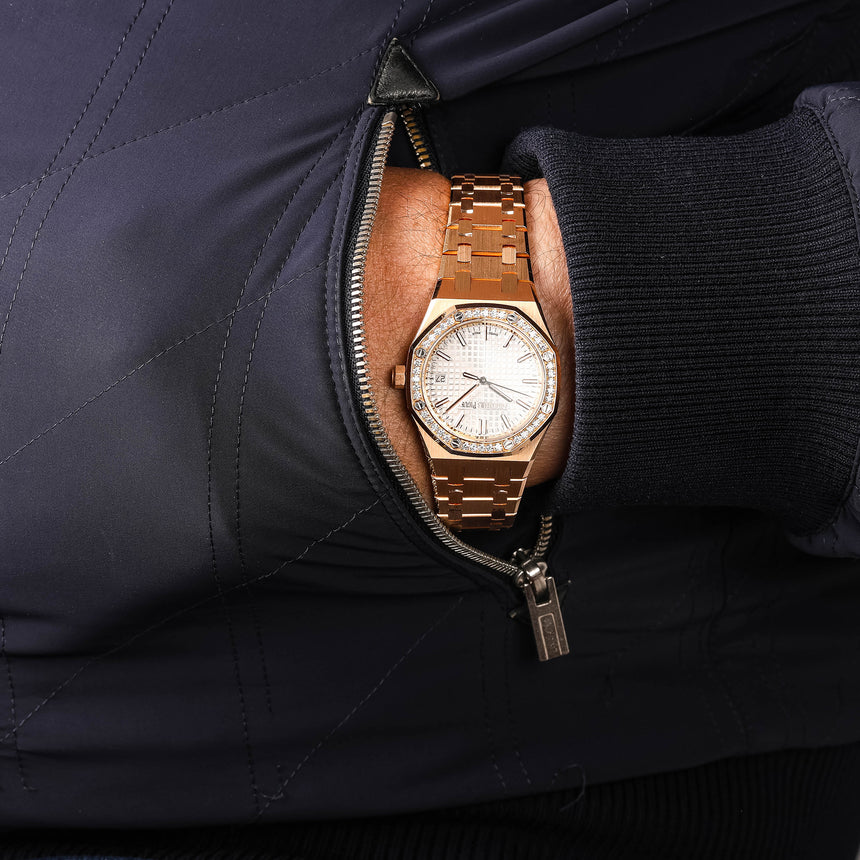 2022 Audemars Piguet Rose Gold Royal Oak Ref: 77451OR.ZZ.1361OR.01 Full Set Like New 50th Anniversary !