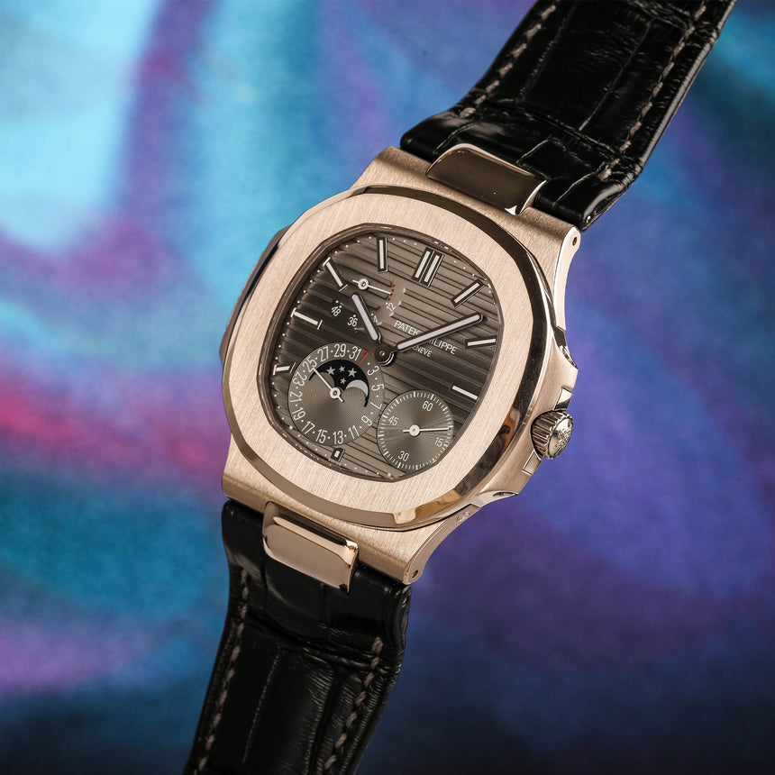 2024 PP&co Nautilus in White Gold, reference 5712G : Full Set Like New & Last Batch !