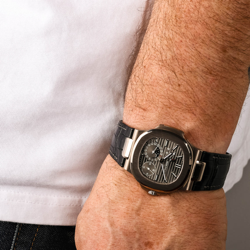 2024 PP&co Nautilus in White Gold, reference 5712G : Full Set Like New & Last Batch !