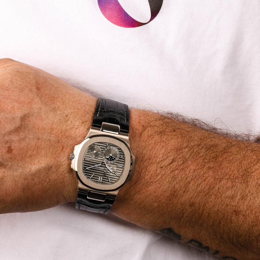 2024 PP&co Nautilus in White Gold, reference 5712G : Full Set Like New & Last Batch !