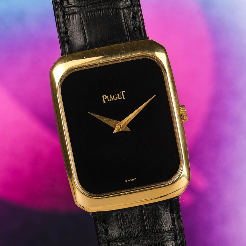 1980 (Circa) Piaget in Yellow Gold with Factory Onyx dial ref : 9067 Gorgeous !