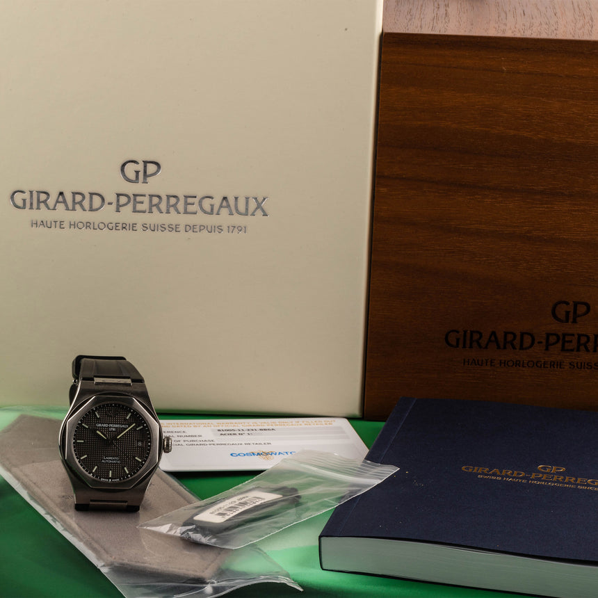 2016 Girard Perregaux Laureato ref 81005-11-231-BB6A: Full set