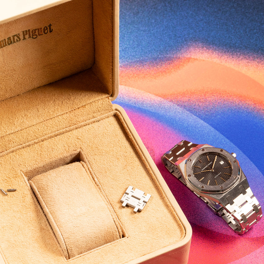 1986 (circa) Audemars Piguet Royal Oak mid-size, quite rare version, reference 14486st: UNTOUCHED