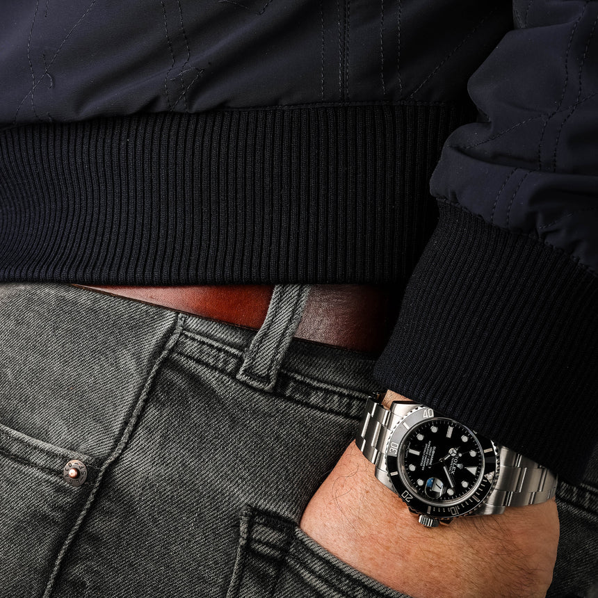 2019 Rolex Submariner Date ref: 116610 : Watch & Rolex Service Card