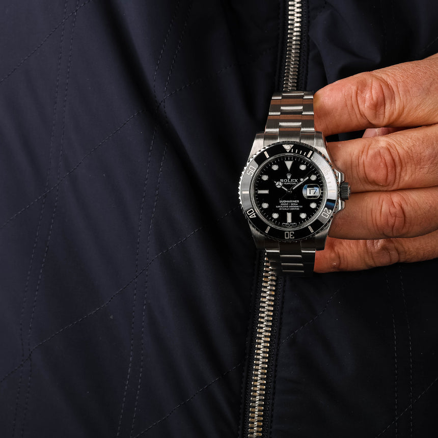 2019 Rolex Submariner Date ref: 116610 : Watch & Rolex Service Card